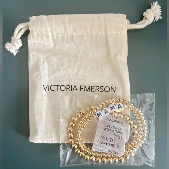 NEW Victoria Emerson Mama Stacking Beaded Bracelet Heart Set, Gold White Black - Picture 2 of 3